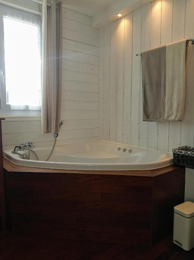 Gîte de Eric et Rose Bernières-sur-Mer Extérieur photo