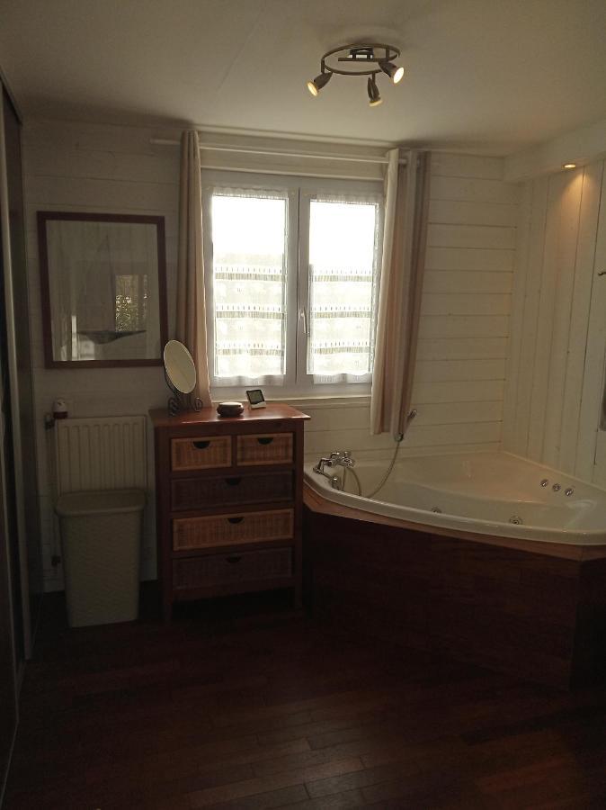 Gîte de Eric et Rose Bernières-sur-Mer Extérieur photo